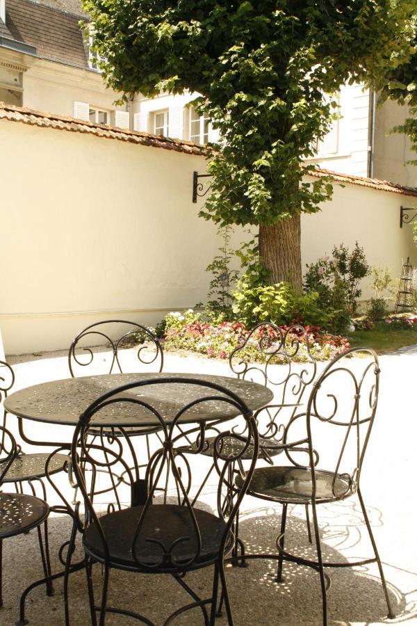 La Mongeardiere Ay-Champagne Exterior photo